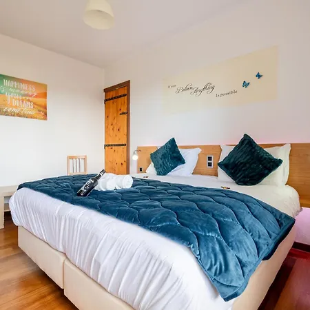 Casa Os Manos Kır Evi