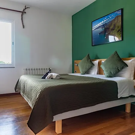 Casa Os Manos Santana (Madeira)