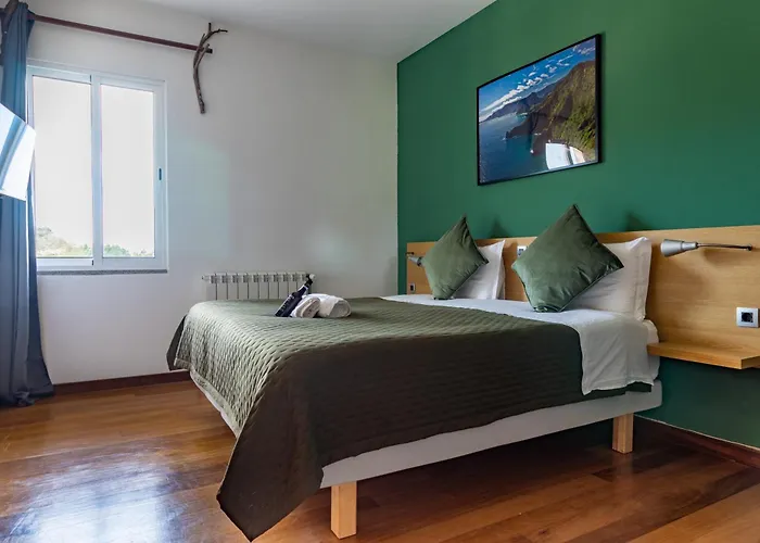 Casa Os Manos Santana (Madeira)